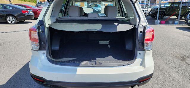 2018 WHITE /Gray Subaru Forester 2.5i Premium (JF2SJAGC2JH) with an 2.5 L4 engine, AT transmission, located at 15520 McMullen Hwy SW, Belair, MD, 21502, (301) 729-3700, 39.581375, -78.846451 - FOR A BETTER PRICE CALL PAUL AT 301-268-8150 - Photo#10