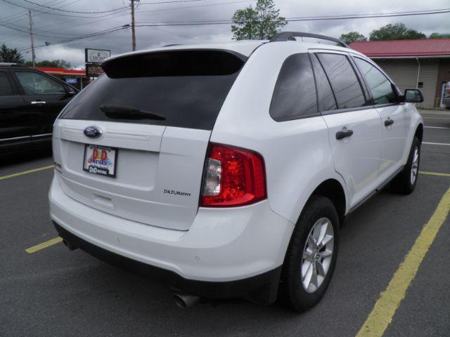 2014 WHITE Ford Edge SE (2FMDK3GC7EB) , AT transmission, located at 15520 McMullen Hwy SW, Belair, MD, 21502, (301) 729-3700, 39.581375, -78.846451 - Photo#5