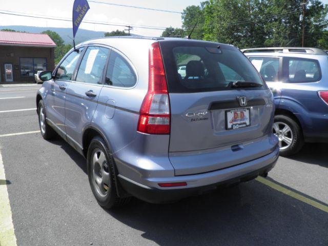 2011 Blue Honda CR-V LX (5J6RE4H30BL) with an 2.4L I4 engine, AT transmission, located at 15520 McMullen Hwy SW, Belair, MD, 21502, (301) 729-3700, 39.581375, -78.846451 - Photo#5