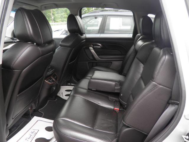 2011 Silver Acura MDX Technology Package (2HNYD2H67BH) with an 3.7L V6 engine, AT transmission, located at 15520 McMullen Hwy SW, Belair, MD, 21502, (301) 729-3700, 39.581375, -78.846451 - Photo#3