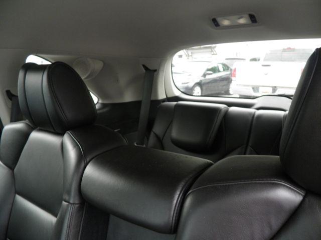2011 Silver Acura MDX Technology Package (2HNYD2H67BH) with an 3.7L V6 engine, AT transmission, located at 15520 McMullen Hwy SW, Belair, MD, 21502, (301) 729-3700, 39.581375, -78.846451 - Photo#4