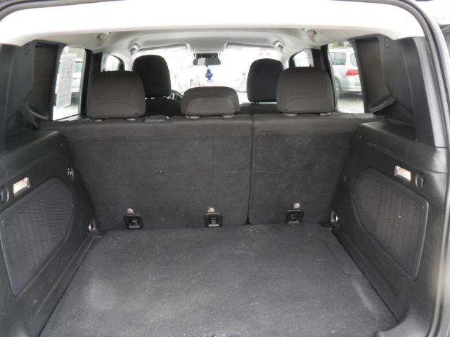 2015 Black Jeep Renegade Latitude (ZACCJBBH7FP) with an 2.4L I4 engine, MAN transmission, located at 19521 New George's Creek Rd SW, Barton, MD, 21521, (301) 463-2404, 39.524323, -79.017906 - Photo#4