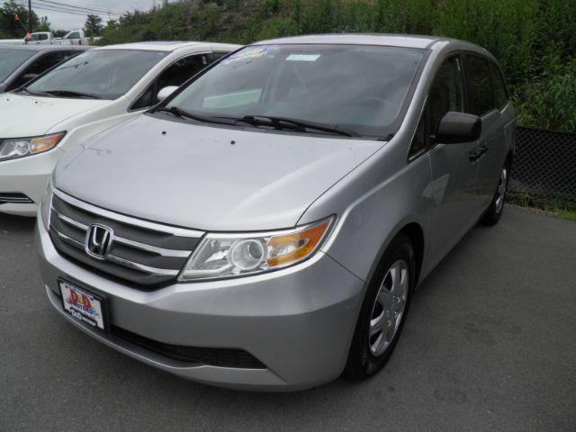 photo of 2013 Honda Odyssey LX