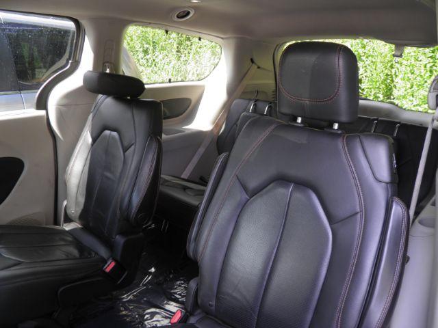 2020 Silver Chrysler Pacifica Touring L (2C4RC1BG2LR) with an 3.6L V6 engine, AT transmission, located at 15520 McMullen Hwy SW, Belair, MD, 21502, (301) 729-3700, 39.581375, -78.846451 - Photo#3