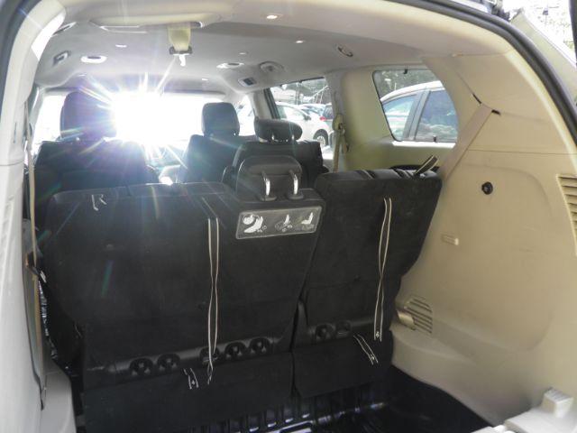 2020 Silver Chrysler Pacifica Touring L (2C4RC1BG2LR) with an 3.6L V6 engine, AT transmission, located at 15520 McMullen Hwy SW, Belair, MD, 21502, (301) 729-3700, 39.581375, -78.846451 - Photo#4