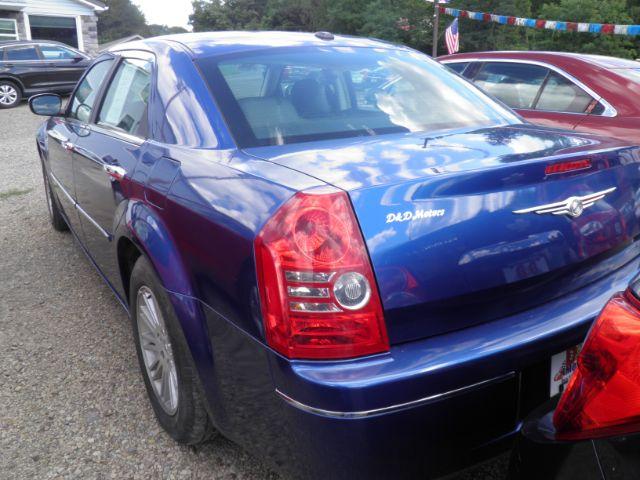 2010 BLUE Chrysler 300 Touring/Signature Series/Executive Series (2C3CA5CV2AH) with an 3.5L V6 engine, located at 19521 New George's Creek Rd SW, Barton, MD, 21521, (301) 463-2404, 39.524323, -79.017906 - Photo#4
