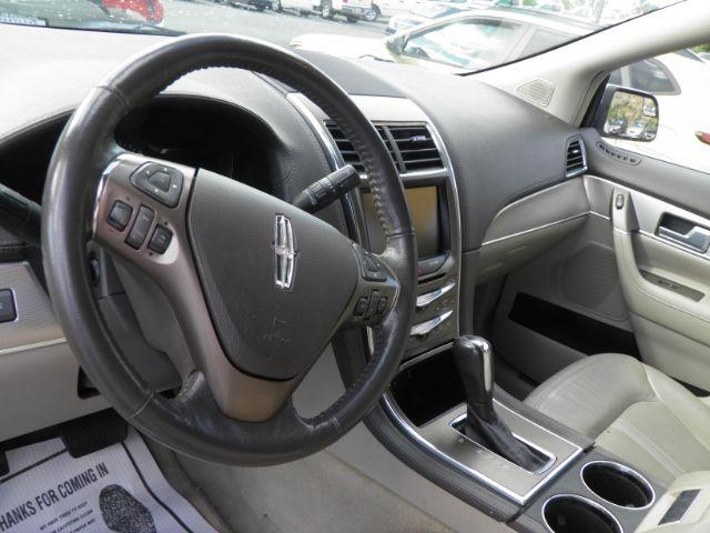 2013 White Lincoln MKX BASE (2LMDJ8JK8DB) with an 3.6L V6 engine, AT transmission, located at 15520 McMullen Hwy SW, Belair, MD, 21502, (301) 729-3700, 39.581375, -78.846451 - Photo#2