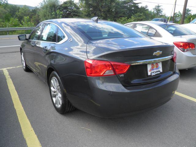 2018 Gray Chevrolet Impala 1LT (2G1105S38J9) with an 3.6L V6 engine, AT transmission, located at 15520 McMullen Hwy SW, Belair, MD, 21502, (301) 729-3700, 39.581375, -78.846451 - Photo#4