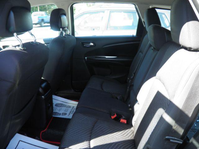 2013 Blue Dodge Journey SE (3C4PDCAB8DT) with an 2.4L I4 engine, AT transmission, located at 15520 McMullen Hwy SW, Belair, MD, 21502, (301) 729-3700, 39.581375, -78.846451 - Photo#3