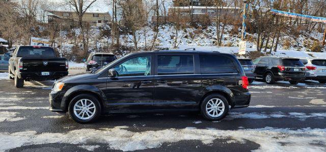 2020 Black /Leather Black Dodge Grand Caravan SXT (2C4RDGCG1LR) with an 3.6L V6 engine, AT transmission, 0.000000, 0.000000 - FOR A BETTER PRICE CALL PAUL AT 301-268-8150 - Photo#3