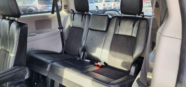 2020 Black /Leather Black Dodge Grand Caravan SXT (2C4RDGCG1LR) with an 3.6L V6 engine, AT transmission, 0.000000, 0.000000 - FOR A BETTER PRICE CALL PAUL AT 301-268-8150 - Photo#8