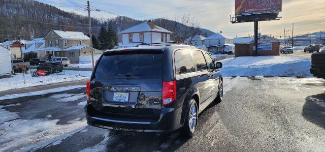 2020 Black /Leather Black Dodge Grand Caravan SXT (2C4RDGCG1LR) with an 3.6L V6 engine, AT transmission, 0.000000, 0.000000 - FOR A BETTER PRICE CALL PAUL AT 301-268-8150 - Photo#12