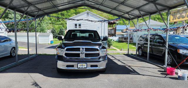 2017 Black /Black/Diesel Gray, cloth Dodge Ram 1500 SLT Crew Cab LWB 4WD (1C6RR7TT5HS) with an 5.7L V8 engine, AT transmission, located at 15520 McMullen Hwy SW, Belair, MD, 21502, (301) 729-3700, 39.581375, -78.846451 - FOR A BETTER PRICE CALL PAUL AT 301-268-8150 - Photo#1