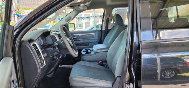 2017 Black /Black/Diesel Gray, cloth Dodge Ram 1500 SLT Crew Cab LWB 4WD (1C6RR7TT5HS) with an 5.7L V8 engine, AT transmission, located at 15520 McMullen Hwy SW, Belair, MD, 21502, (301) 729-3700, 39.581375, -78.846451 - FOR A BETTER PRICE CALL PAUL AT 301-268-8150 - Photo#4