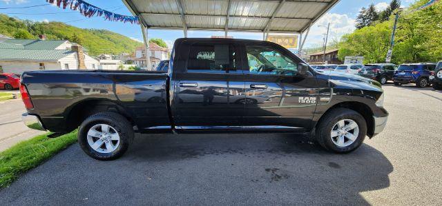 2017 Black /Black/Diesel Gray, cloth Dodge Ram 1500 SLT Crew Cab LWB 4WD (1C6RR7TT5HS) with an 5.7L V8 engine, AT transmission, located at 15520 McMullen Hwy SW, Belair, MD, 21502, (301) 729-3700, 39.581375, -78.846451 - FOR A BETTER PRICE CALL PAUL AT 301-268-8150 - Photo#13