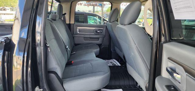 2017 Black /Black/Diesel Gray, cloth Dodge Ram 1500 SLT Crew Cab LWB 4WD (1C6RR7TT5HS) with an 5.7L V8 engine, AT transmission, located at 15520 McMullen Hwy SW, Belair, MD, 21502, (301) 729-3700, 39.581375, -78.846451 - FOR A BETTER PRICE CALL PAUL AT 301-268-8150 - Photo#14