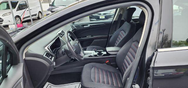 2015 BLACK /Charcoal Black Ford Fusion SE (3FA6P0H70FR) with an 2.5 L4 engine, AT transmission, 0.000000, 0.000000 - FOR A BETTER PRICE CALL PAUL AT 301-268-8150 - Photo#4
