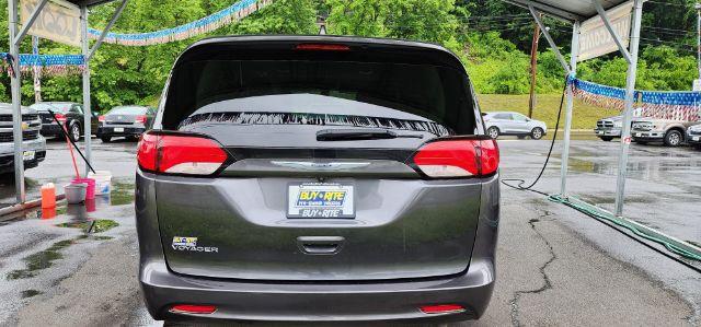 2020 GRAY /Alloy/Black Chrysler Voyager LXI (2C4RC1DG9LR) with an 3.6L V6 engine, AT transmission, 0.000000, 0.000000 - Photo#10