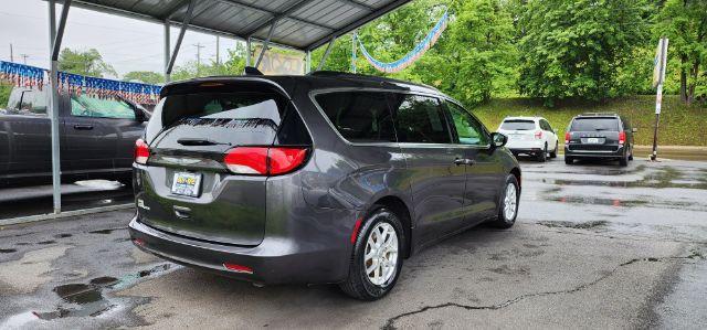 2020 GRAY /Alloy/Black Chrysler Voyager LXI (2C4RC1DG9LR) with an 3.6L V6 engine, AT transmission, 0.000000, 0.000000 - Photo#12