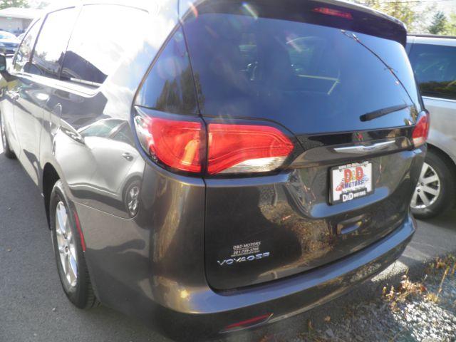 2020 Gray /Alloy/Black Chrysler Voyager LXI (2C4RC1DG9LR) with an 3.6L V6 engine, AT transmission, located at 15520 McMullen Hwy SW, Belair, MD, 21502, (301) 729-3700, 39.581375, -78.846451 - FOR A BETTER PRICE CALL PAUL AT 301-268-8150 - Photo#11