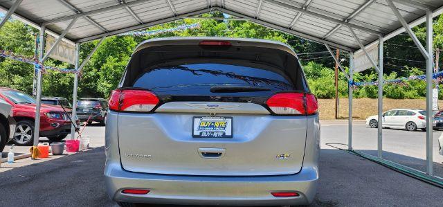 2020 SILVER /Alloy/Black Chrysler Voyager LXI (2C4RC1DG0LR) with an 3.6L V6 engine, AT transmission, 0.000000, 0.000000 - Photo#10