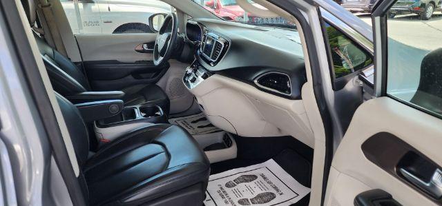 2020 SILVER /Alloy/Black Chrysler Voyager LXI (2C4RC1DG0LR) with an 3.6L V6 engine, AT transmission, 0.000000, 0.000000 - Photo#15