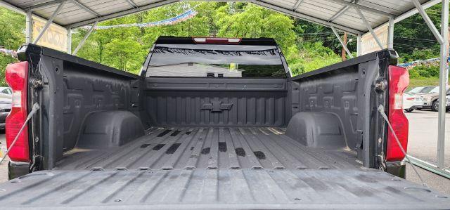 2019 BLACK /Jet Black Chevrolet Silverado 1500 LT (1GCUYDED9KZ) with an 5.3L V8 engine, AT transmission, 0.000000, 0.000000 - Photo#10