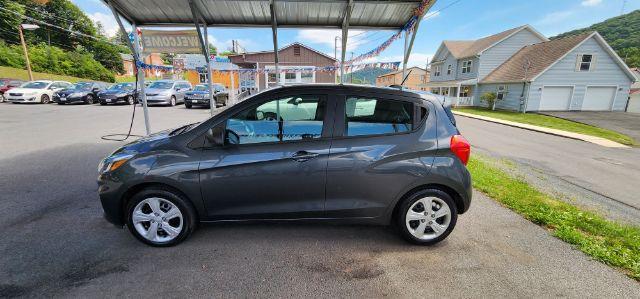 2021 GRAY /Jet Black Chevrolet Spark FWD LS Automatic (KL8CB6SA7MC) with an 1.4L 4L engine, AT transmission, 0.000000, 0.000000 - Photo#3
