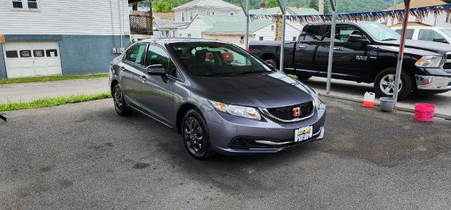 2015 GRAY /Black, cloth Honda Civic LX Sedan CVT (19XFB2F50FE) with an 1.8L L4 engine, CVT transmission, located at 19521 New George's Creek Rd SW, Barton, MD, 21521, (301) 463-2404, 39.524323, -79.017906 - Photo#0