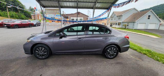 2015 GRAY /Black, cloth Honda Civic LX Sedan CVT (19XFB2F50FE) with an 1.8L L4 engine, CVT transmission, located at 19521 New George's Creek Rd SW, Barton, MD, 21521, (301) 463-2404, 39.524323, -79.017906 - Photo#3
