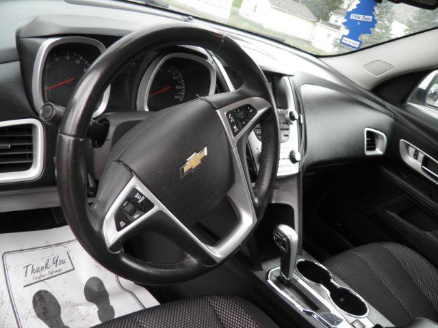 2015 WHITE Chevrolet Equinox 1LT (2GNFLFEK3F6) with an 3.6L V6 engine, AT transmission, located at 19521 New George's Creek Rd SW, Barton, MD, 21521, (301) 463-2404, 39.524323, -79.017906 - Photo#2