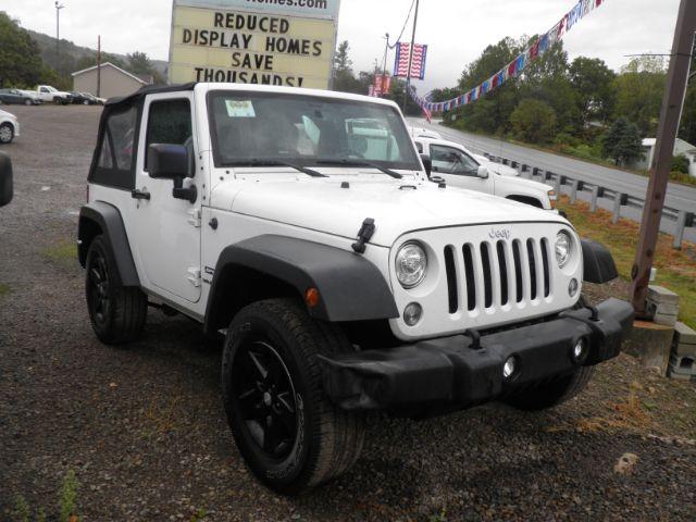 2017 WHITE Jeep Wrangler Sport 4x4 (1C4AJWAG8HL) with an 3.6L V6 engine, located at 19521 New George's Creek Rd SW, Barton, MD, 21521, (301) 463-2404, 39.524323, -79.017906 - Photo#1