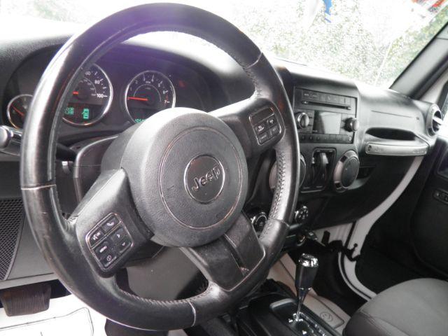 2017 WHITE Jeep Wrangler Sport 4x4 (1C4AJWAG8HL) with an 3.6L V6 engine, located at 19521 New George's Creek Rd SW, Barton, MD, 21521, (301) 463-2404, 39.524323, -79.017906 - Photo#3