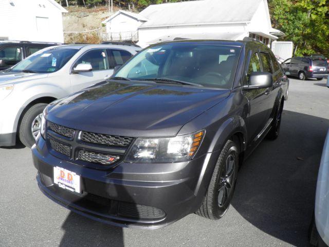 photo of 2017 Dodge Journey SE