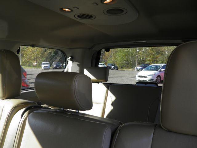 2015 BLACK Nissan Armada SL (5N1AA0NC2FN) with an 5.6l V8 engine, AT transmission, located at 19521 New George's Creek Rd SW, Barton, MD, 21521, (301) 463-2404, 39.524323, -79.017906 - Photo#4