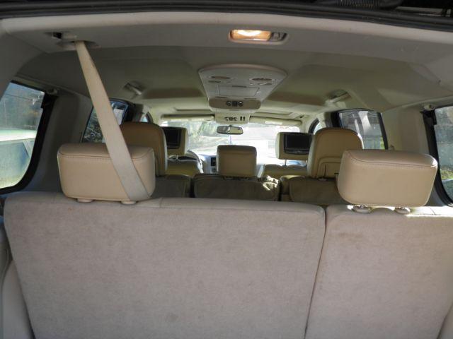 2015 BLACK Nissan Armada SL (5N1AA0NC2FN) with an 5.6l V8 engine, AT transmission, located at 19521 New George's Creek Rd SW, Barton, MD, 21521, (301) 463-2404, 39.524323, -79.017906 - Photo#5