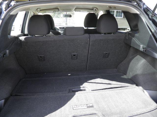 2019 BLACK Nissan Rogue Sport S (JN1BJ1CR1KW) with an 2.4L L4 engine, AT transmission, located at 19521 New George's Creek Rd SW, Barton, MD, 21521, (301) 463-2404, 39.524323, -79.017906 - Photo#4