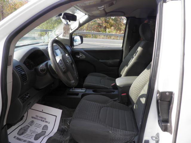 2018 White Nissan Frontier SV (1N6AD0CW4JN) with an 4.0L V6 engine, AT transmission, located at 15520 McMullen Hwy SW, Belair, MD, 21502, (301) 729-3700, 39.581375, -78.846451 - Photo#1