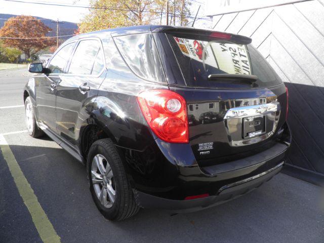 2013 Black Chevrolet Equinox LS (2GNFLCEK7D6) with an 2.4L I4 engine, AT transmission, located at 15520 McMullen Hwy SW, Belair, MD, 21502, (301) 729-3700, 39.581375, -78.846451 - Photo#5