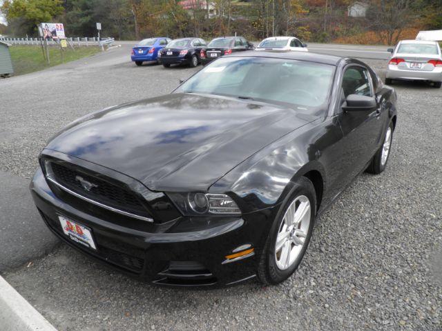 photo of 2014 Ford Mustang V6
