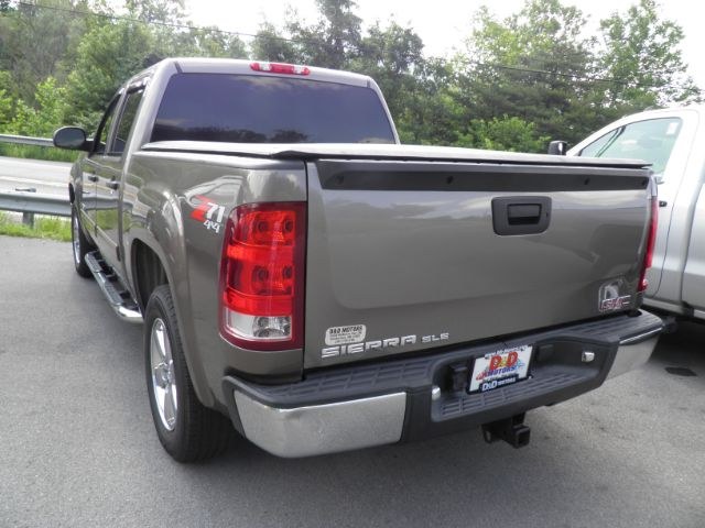 2013 Brown GMC Sierra 1500 SLE (3GTP2VE77DG) with an 5.3L V8 engine, AT transmission, located at 15520 McMullen Hwy SW, Belair, MD, 21502, (301) 729-3700, 39.581375, -78.846451 - Photo#4