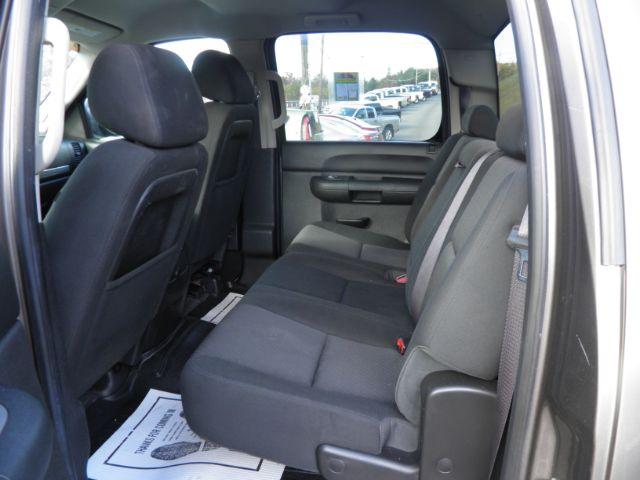 2013 Brown GMC Sierra 1500 SLE (3GTP2VE77DG) with an 5.3L V8 engine, AT transmission, located at 15520 McMullen Hwy SW, Belair, MD, 21502, (301) 729-3700, 39.581375, -78.846451 - Photo#3