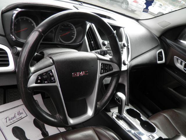 2014 Gray GMC Terrain SLE-2 (2GKFLWEKXE6) with an 3.6l V6 engine, AT transmission, located at 19521 New George's Creek Rd SW, Barton, MD, 21521, (301) 463-2404, 39.524323, -79.017906 - Photo#2