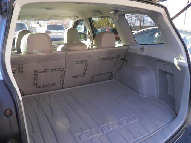 2009 Green Subaru Forester 2.5X (JF2SH61669H) with an 2.5L H4 engine, AT transmission, located at 15520 McMullen Hwy SW, Belair, MD, 21502, (301) 729-3700, 39.581375, -78.846451 - Photo#4