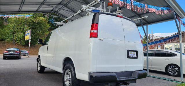 2015 White /Medium Pewter, premium cloth Chevrolet Express 2500 Base (1GCWGFCF5F1) with an 4.8L V8 engine, AT transmission, located at 15520 McMullen Hwy SW, Belair, MD, 21502, (301) 729-3700, 39.581375, -78.846451 - FOR A BETTER PRICE CALL PAUL AT 301-268-8150 - Photo#7