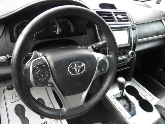 2012 WHITE Toyota Camry L | LE | SE | XLE | SE Limited Edition (4T1BF1FK2CU) with an 2.5 L4 engine, AT transmission, located at 19521 New George's Creek Rd SW, Barton, MD, 21521, (301) 463-2404, 39.524323, -79.017906 - Photo#2