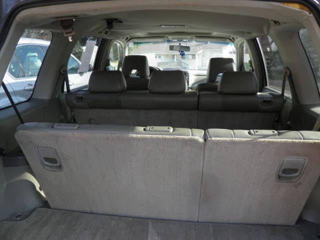 2007 GRAY Honda Pilot EX-L (2HKYF18517H) with an 3.5L V6 engine, AT transmission, located at 19521 New George's Creek Rd SW, Barton, MD, 21521, (301) 463-2404, 39.524323, -79.017906 - Photo#3