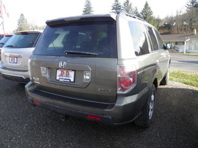 2007 GRAY Honda Pilot EX-L (2HKYF18517H) with an 3.5L V6 engine, AT transmission, located at 19521 New George's Creek Rd SW, Barton, MD, 21521, (301) 463-2404, 39.524323, -79.017906 - Photo#4