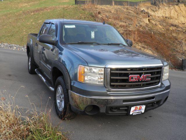 photo of 2010 GMC Sierra 1500 SLE