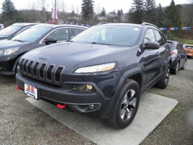 photo of 2016 Jeep Cherokee Trailhawk
